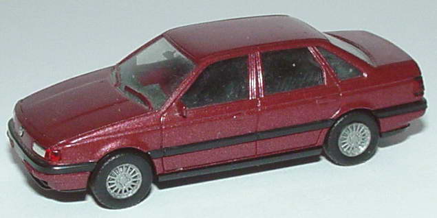 Foto 1:87 VW Passat GL dunkelrot-met. herpa 3068