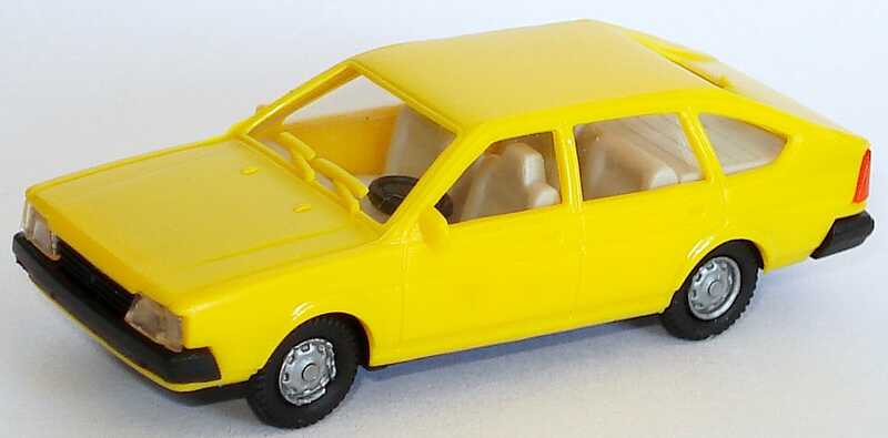 Foto 1:87 VW Passat II Fließheck gelb, IA hellgrau euromodell