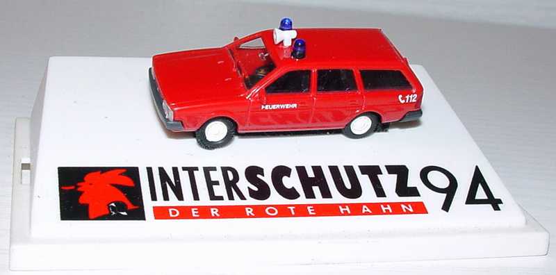 Foto 1:87 VW Passat II Variant Feuerwehr rot InterSchutz ´94 I.M.U.
