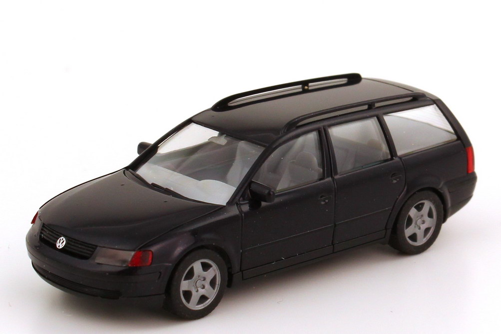 Foto 1:87 VW Passat Variant 1997 (Typ B5) dunkelblau-met. herpa 032223