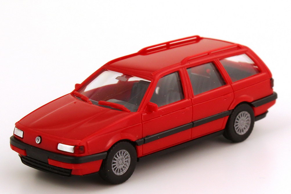 Foto 1:87 VW Passat Variant GL (Typ B3) rot herpa 2083