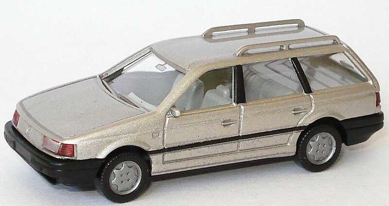 Foto 1:87 VW Passat Variant (Typ B3) rauchsilber-met. Wiking 04201