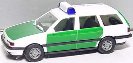 Foto 1:87 VW Passat Variant GL (Typ B3) Polizei weiß/grün herpa 4136
