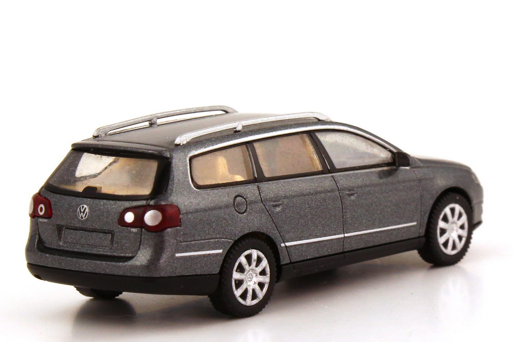 Foto 1:87 VW Passat Variant (Typ B6) 2005 unitedgrey-met. Wiking 3C9099301A7T