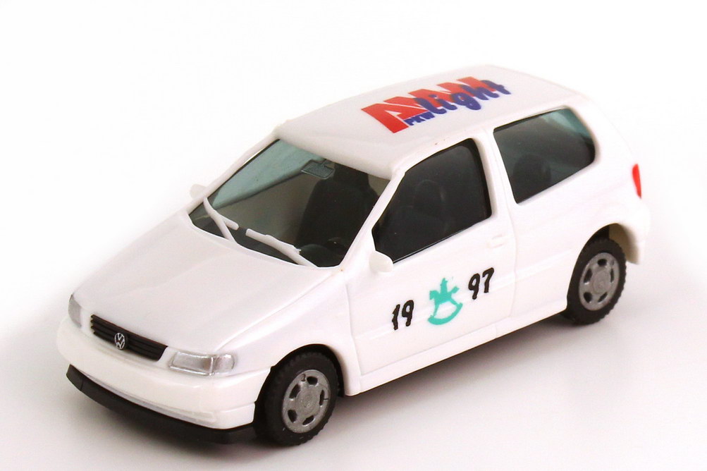 Foto 1:87 VW Polo III 2türig (Typ 6N) weiß AMW PKW light, Spielwarenmesse Nürnberg 1997 AMW/AWM 50491.2