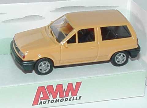 Foto 1:87 VW Polo Steilheck apricot AMW/AWM 0040