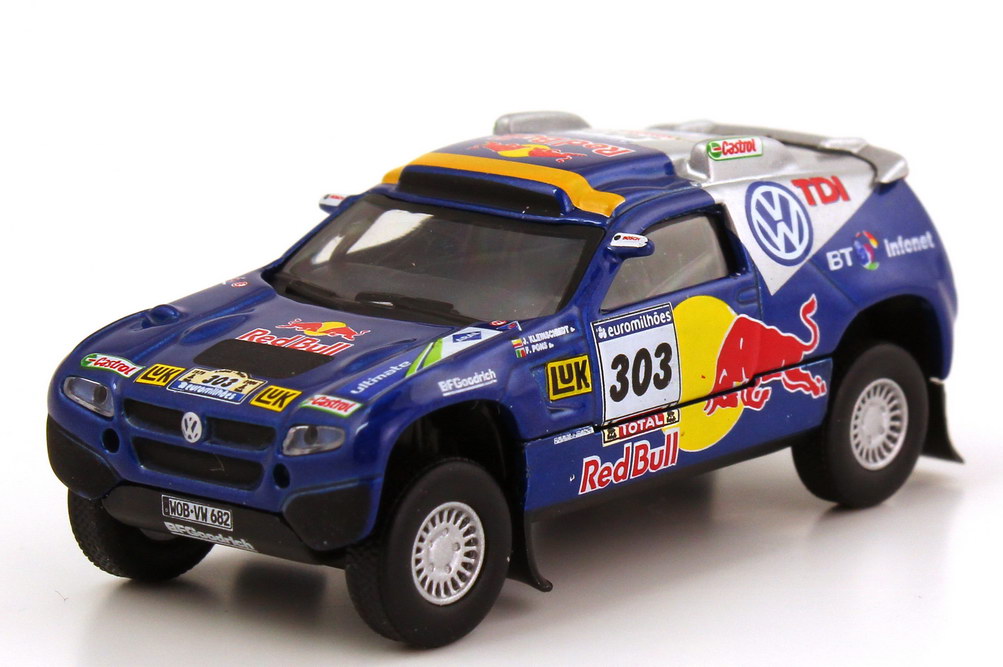 Foto 1:87 VW Race Touareg 2 Rallye Dakar 2006 VW TDI, Red Bull Nr.303, Kleinschmidt / Pons Schuco AusSet25301