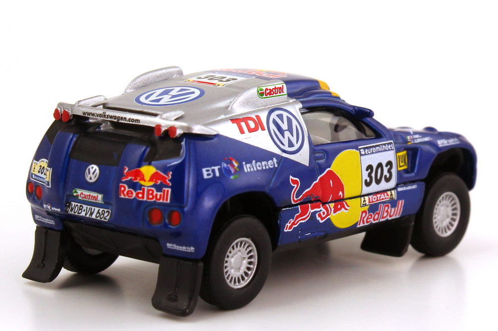 Foto 1:87 VW Race Touareg 2 Rallye Dakar 2006 VW TDI, Red Bull Nr.303, Kleinschmidt / Pons Schuco AusSet25301