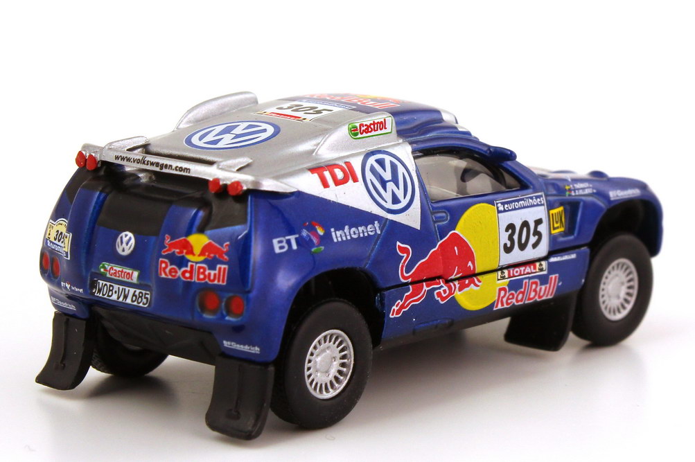 Foto 1:87 VW Race Touareg 2 Rallye Dakar 2006 VW TDI Red Bull Nr.305 de Villiers Thörner - Schuco Aus Set 25301