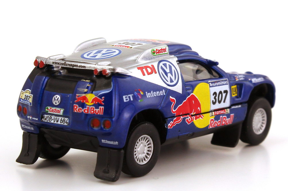 Foto 1:87 VW Race Touareg 2 Rallye Dakar 2006 VW TDI Red Bull Nr.307 Sainz Schulz - Schuco Aus Set 25301