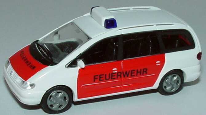 Foto 1:87 VW Sharan Feuerwehr rot/weiß Rietze 50752