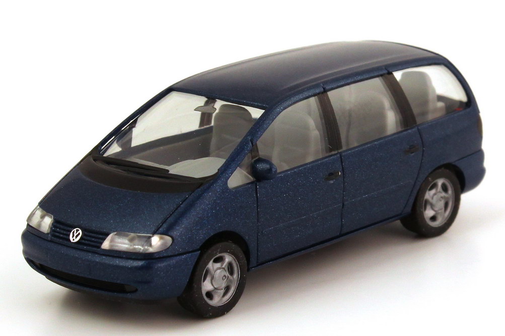 Foto 1:87 VW Sharan I Typ 7M blau-met. - herpa 031844