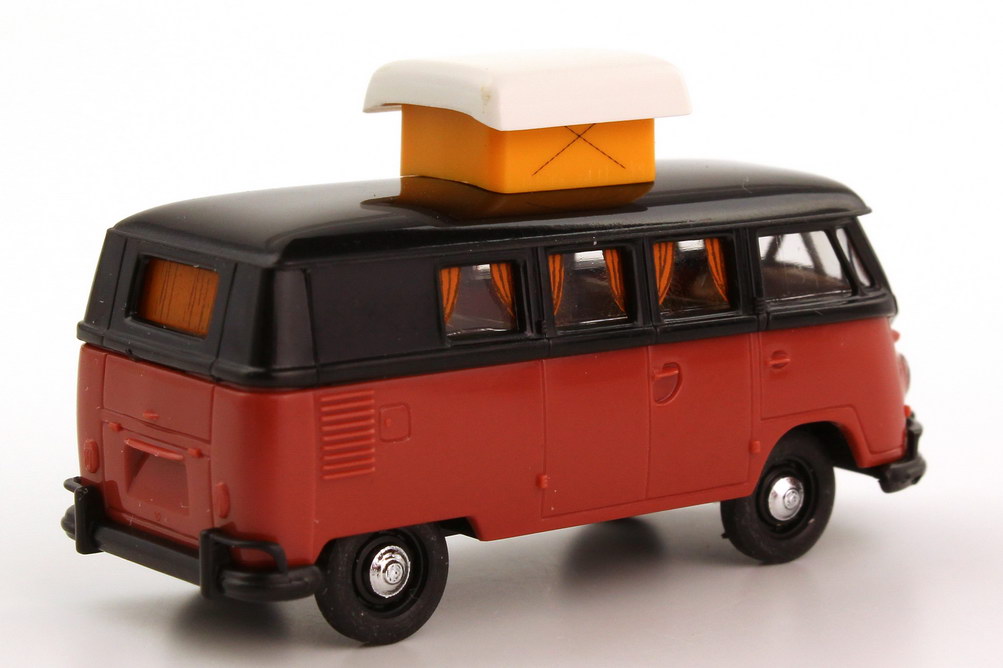 Foto 1:87 VW T1 (T1b Export) Camping-Bus Camper Hubdach ausgestellt siegellack-rot/schwarz Brekina 31514