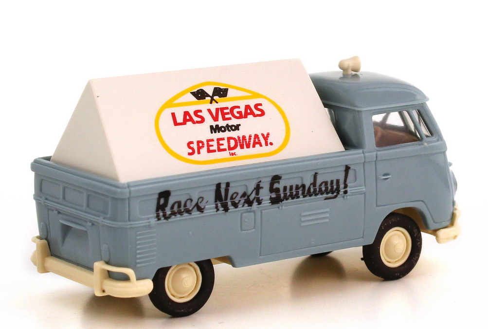 Foto 1:87 VW T1 (T1b Export) Pritsche Werbewagen Las Vegas Motor Speedway Brekina 32915