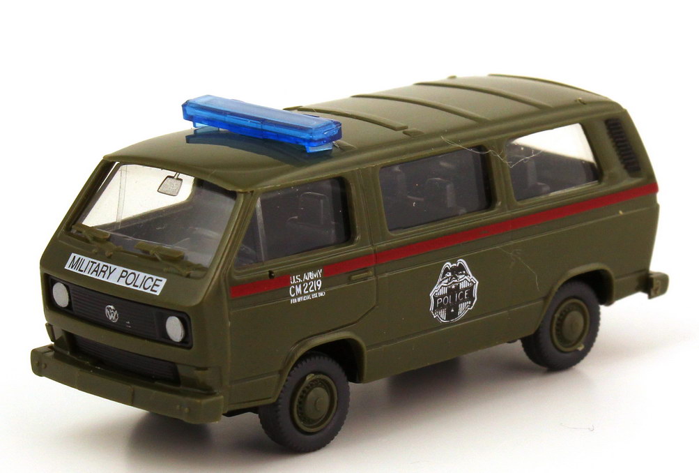 Foto 1:87 VW T3 Bus Syncro US Army Military Police olivgrün Roco Minitanks AusSet577