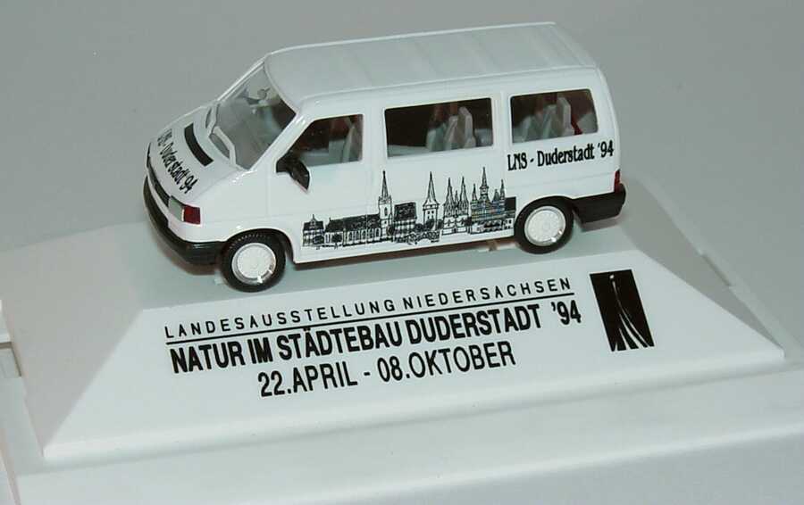 Foto 1:87 VW T4 Caravelle LNS Duderstadt ´94, Natur im Städtebau herpa