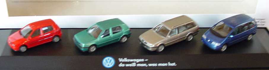 Foto 1:87 Volkswagen PKW Edition Nr.5 (Polo rot + Golf III grün-met. + Passat Variant silber-met. + Sharan blaumet.) Werbemodell herpa 95085