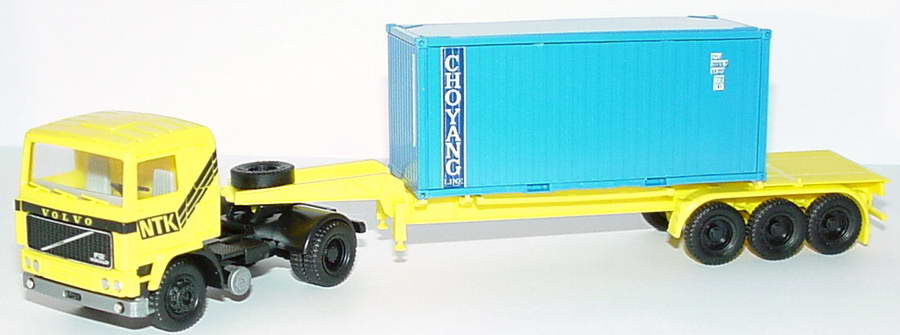 Foto 1:87 Volvo F12 20CoSzg 2/3 NTK, Choyang herpa 839035