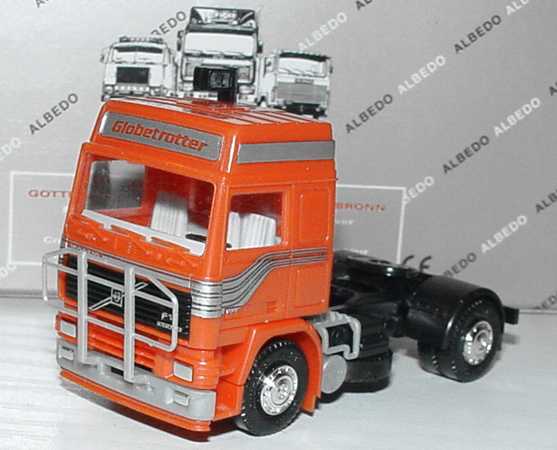 Foto 1:87 Volvo F12 Globetrotter 2a Szgm rot mit Kuhfänger Albedo