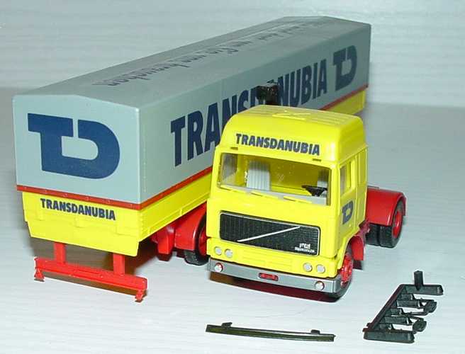 Foto 1:87 Volvo F12 Globetrotter PPSzg 2/3 Transdanubia - Wir sind dort, wo Sie uns brauchen herpa