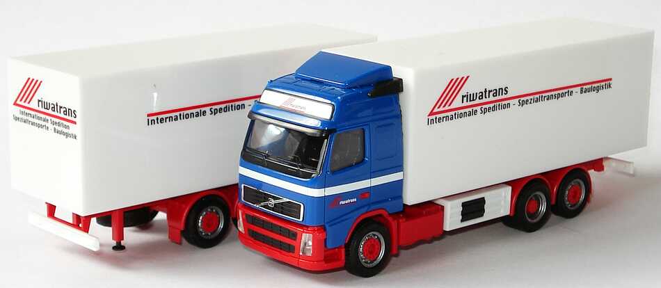 Foto 1:87 Volvo FH 16 Facelift Globetrotter XL TanKoHgz 3/2 Riwatrans herpa 152785
