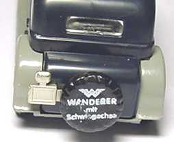Foto 1:87 Wanderer W 240 Limousine dunkelblau/grau, Reserveraddruck Wanderer mit Schwingachse Brekina 17030