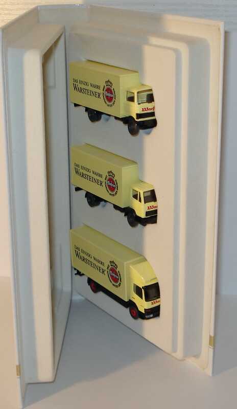 Foto 1:87 Warsteiner Historical Motoring 7. Modell-Edition (Mercedes-Benz LP 813 + 814 + Atego 2a Koffer-Lkw in Videohülle) Wiking 3681