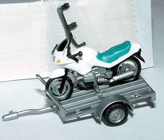 Foto 1:87 herpa Autoanhänger mit BMW RS 1100 mit Vollverkleidung weiß/türkis herpa 051224