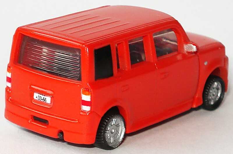 Foto 1:90 Toyota bB 1.5Z Xversion / Scion xB (2003) rotorange Furuta T214
