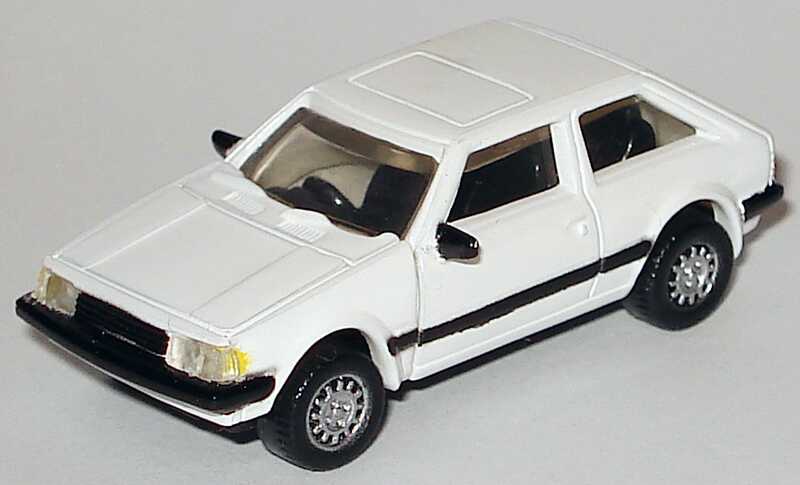 Foto 1:94 Mazda 323 / Familia 1500 (1984) weiß Furuta M-05