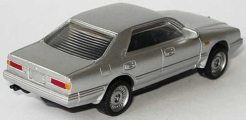 Foto 1:95 Nissan Cima Type II Limited (1987) silber-met. Furuta N-23